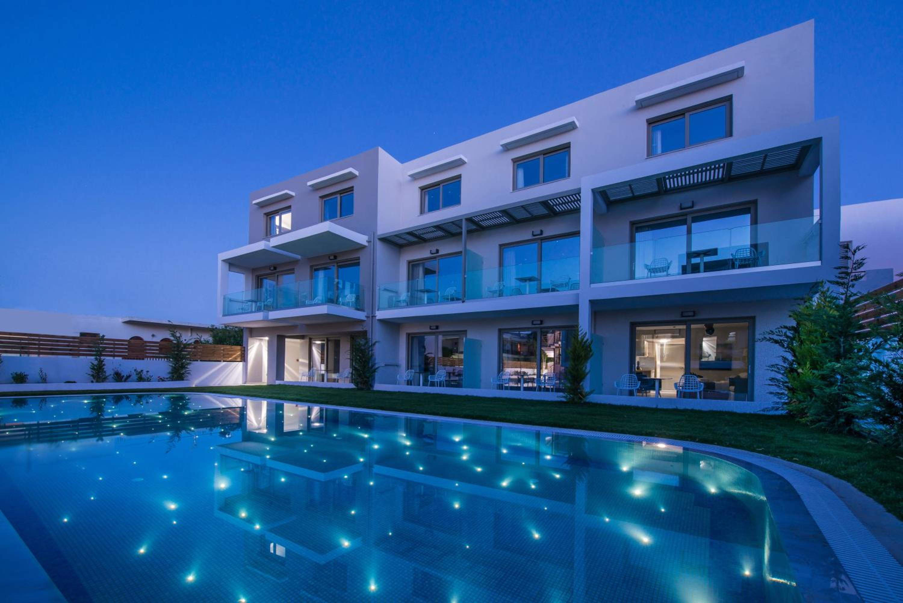 Mary Hotel & Mary Royal Suites