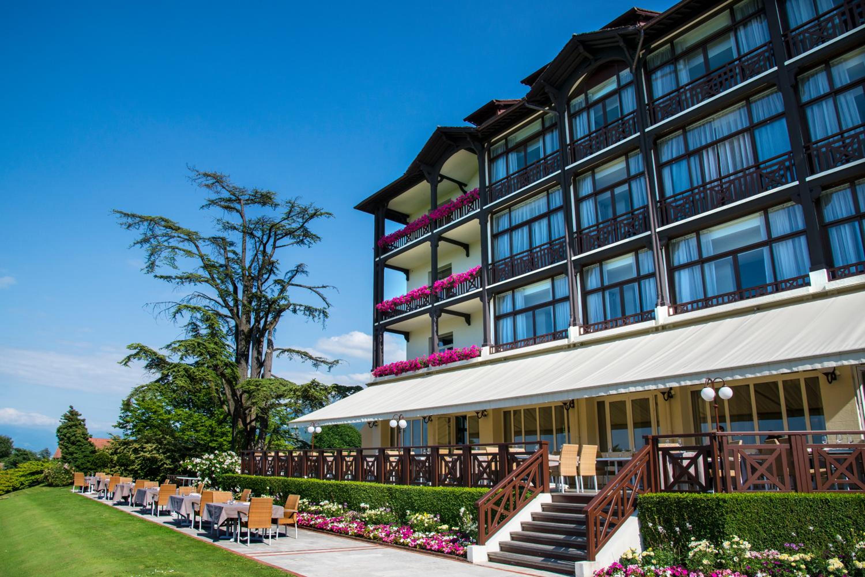 Hôtel Ermitage, Évian-les-Bains — hiking hotel