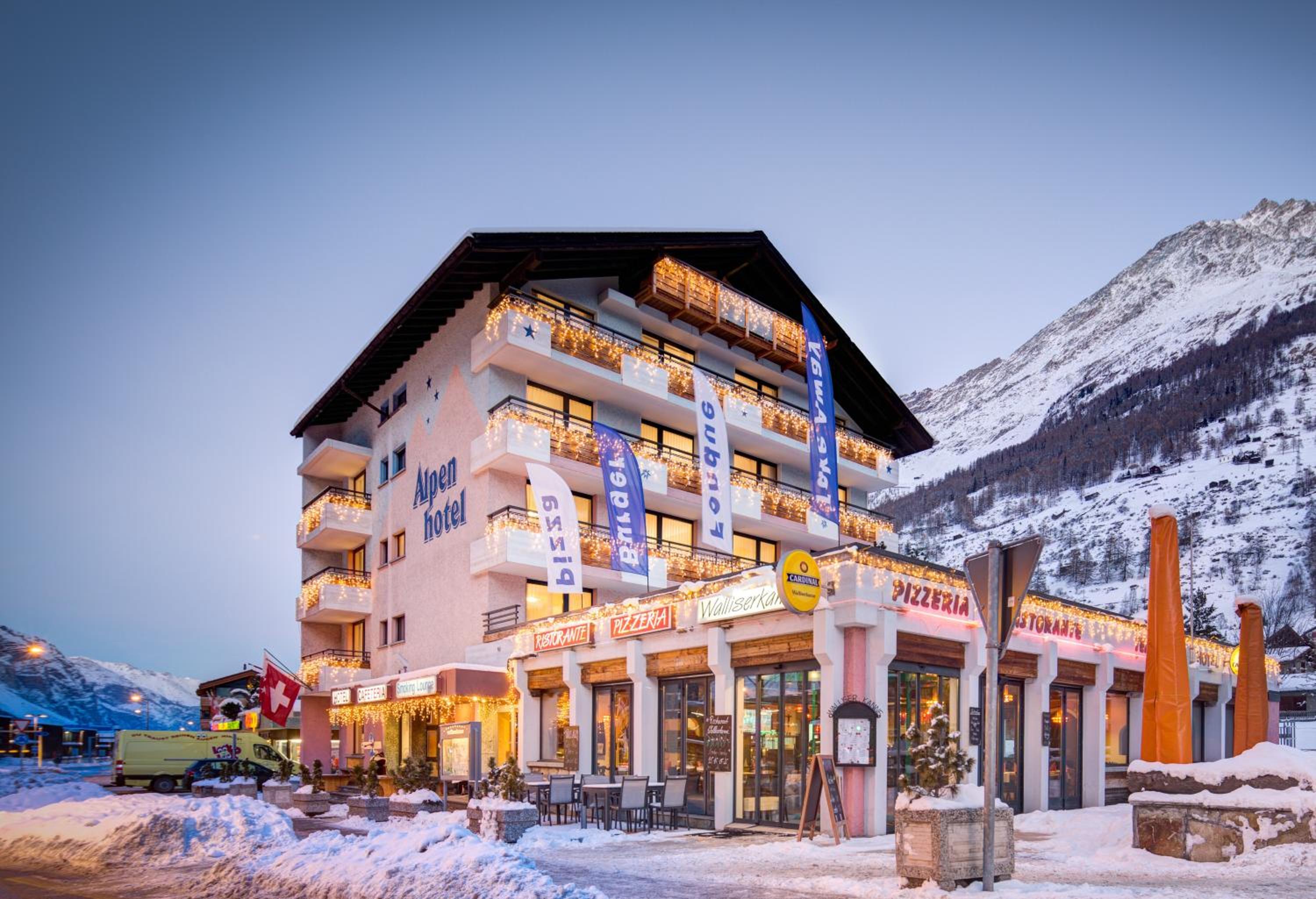 Matterhorn Inn - Wellness & Dining - at Zermatt Shuttle Station