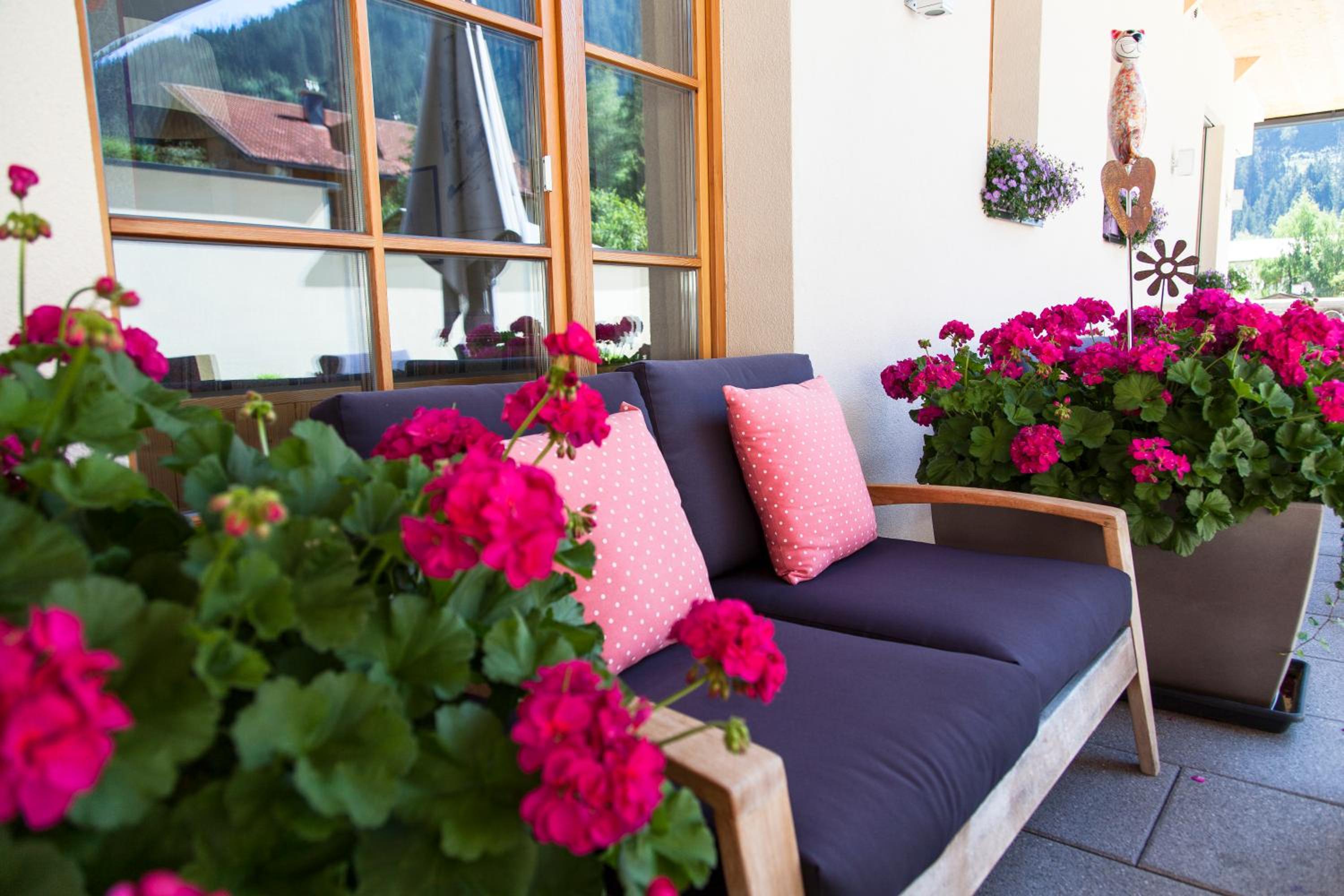 HOTEL Der Waldhof - Unique - A hidden gem - nature - organic - Eco