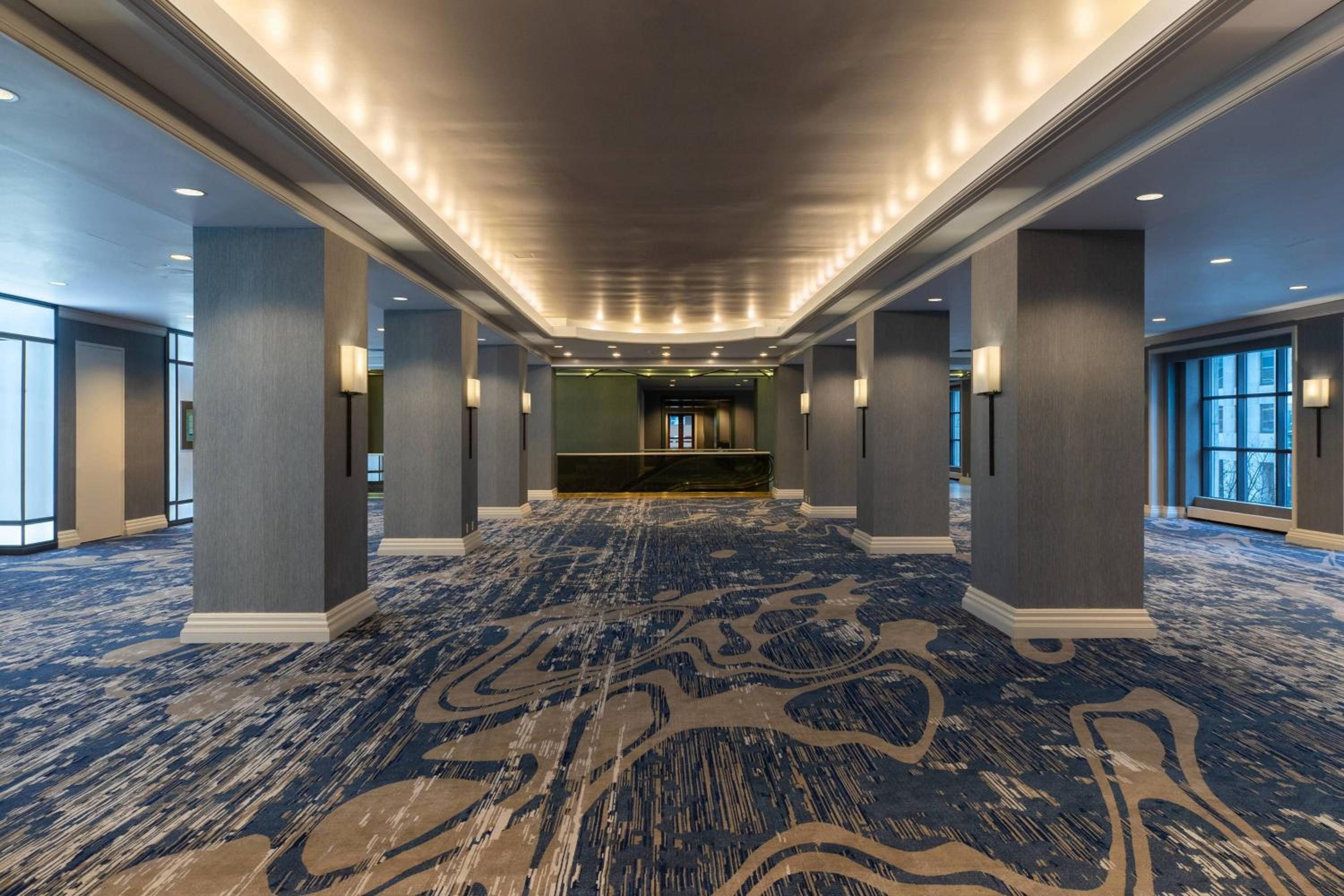 Renaissance Chicago Downtown Hotel
