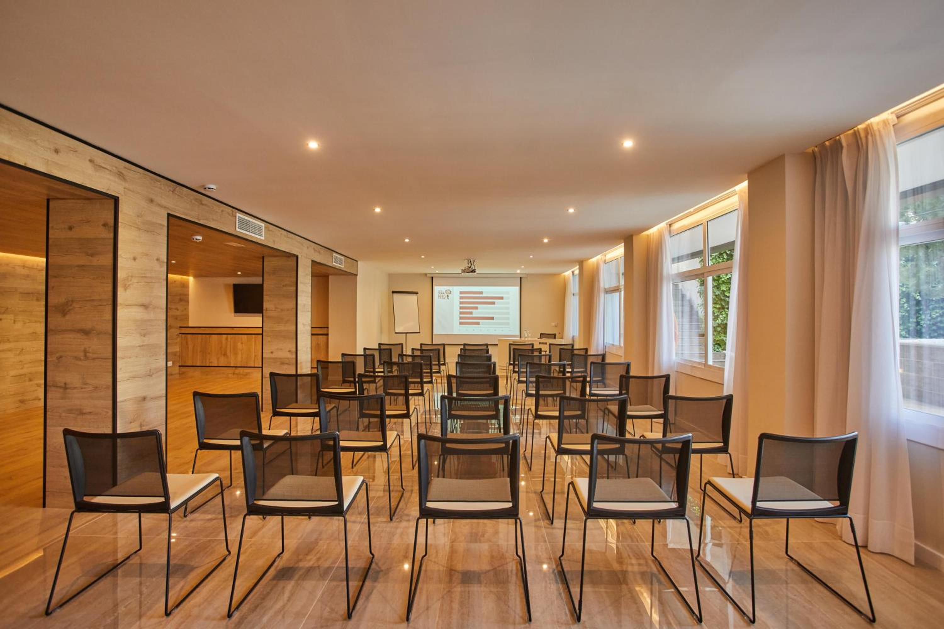 meeting & event spaces