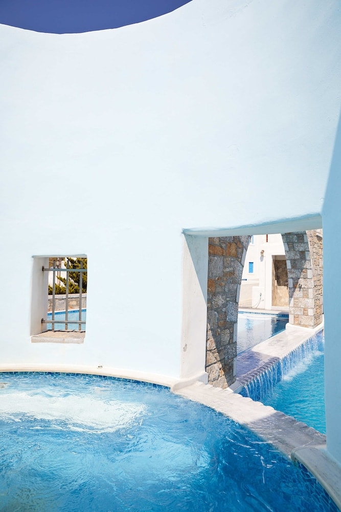 Vigla Hotel