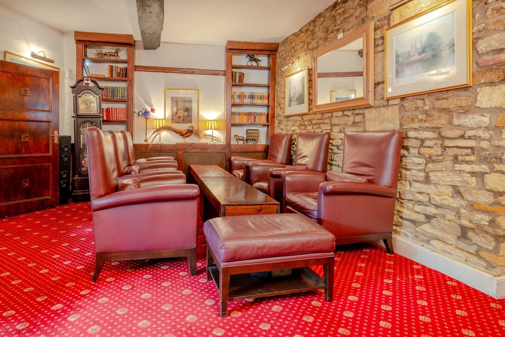 The Crown Hotel 4